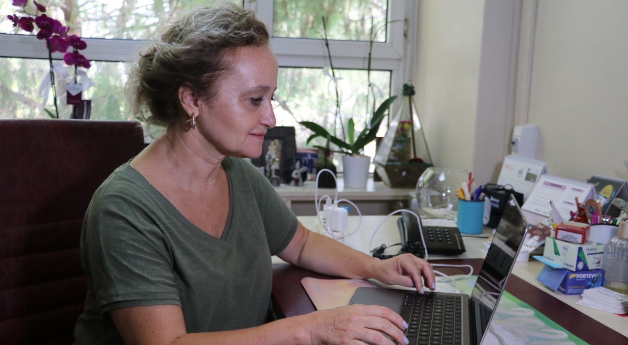 Prof. Dr. Yeşim Taşova'dan aşı çağrısı: “Aşı vakaları engelliyor”